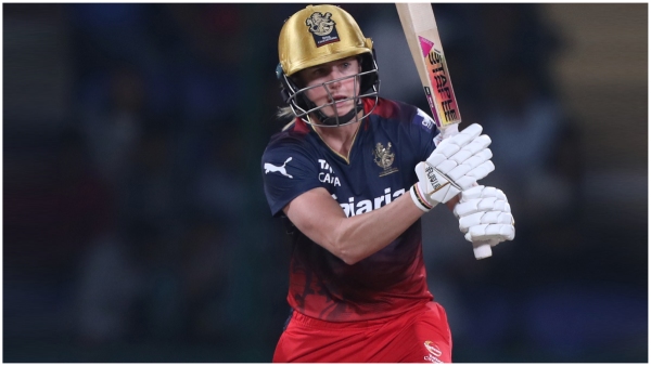 WPL Eliminator Ellyse Perry s destruction batting All hopes are on RCB bowlers now WPL Eliminator Ellyse Perry s destruction batting All hopes are on RCB bowlers now