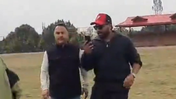 IND vs ENG Rohit Sharma s grand entry to Dharamshala in a helicopter Video goes viral