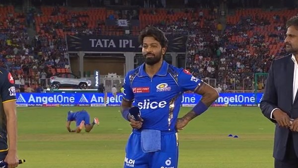 GT vs MI IPL 2024 Hardik Pandya was booed by Rohit Sharma fans and the Ahmedabad crowd