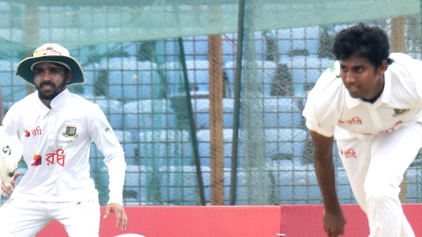 Three Bangladesh players missed the same catch Bangladesh worst fielding Video goes viral against Sri Lanka Test