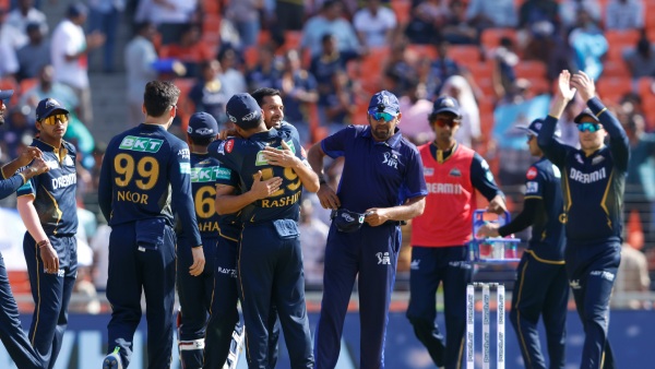 Sunrisers Hyderabad scored 162 runs in the allotted 20 overs