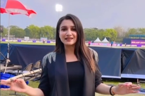IPL 2024 Fans trolls IPL Opening Ceremony Anchor Shefali Bagga for her Anchoring