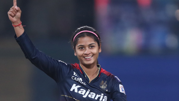 Shreyanka Patil Not only with the game clean bowled with beauty