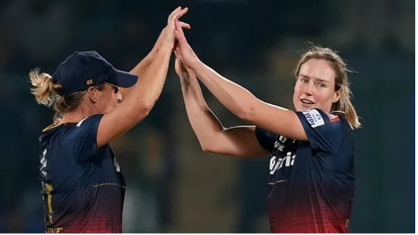 Ellyse Perry scripts history