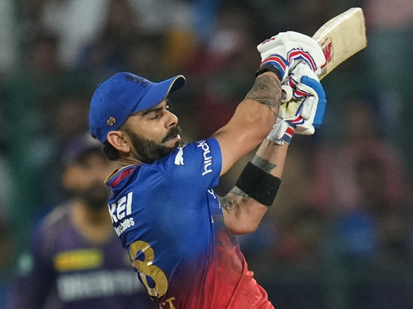 IPL 2024 Aakash Chopra severely criticized Virat Kohli s strike rate in the RCB vs KKR match