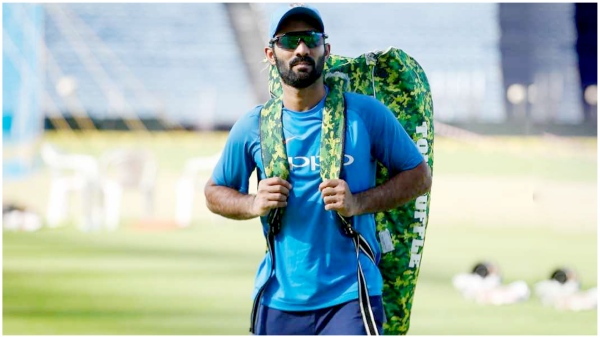 IPL 2024 You stabbed me in the back- Dinesh Karthik teases Nasser Hussain