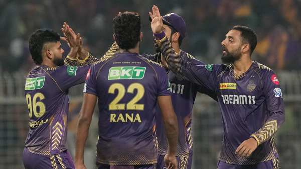 KKR vs DC Kuldeep Yadav 34 not out helps Delhi Post 153 9