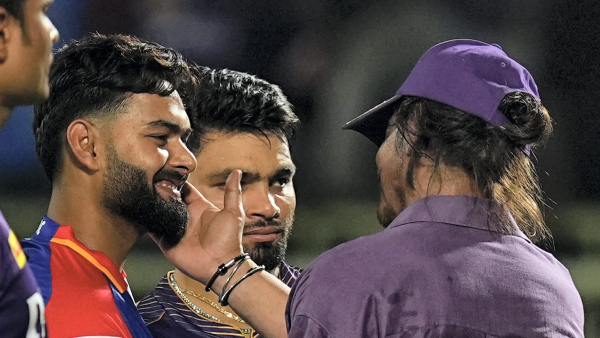 IPL 2024 DC vs KKR Shah Rukh Khan s Emotional Connection with Pant Video goes viral