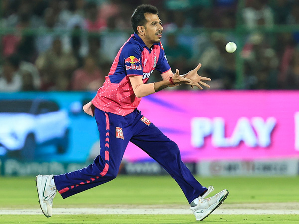 RR vs MI Yuzvendra Chahal becomes the first bowler to complete 200 wickets in IPL