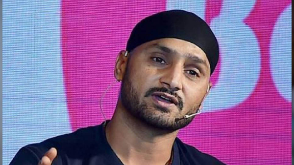 PBKS vs CSK MS Dhoni Shouldn t Play if He Wants to Bat at Number Nine- Harbhajan Singh PBKS vs CSK MS Dhoni Shouldn t Play if He Wants to Bat at Number Nine- Harbhajan Singh