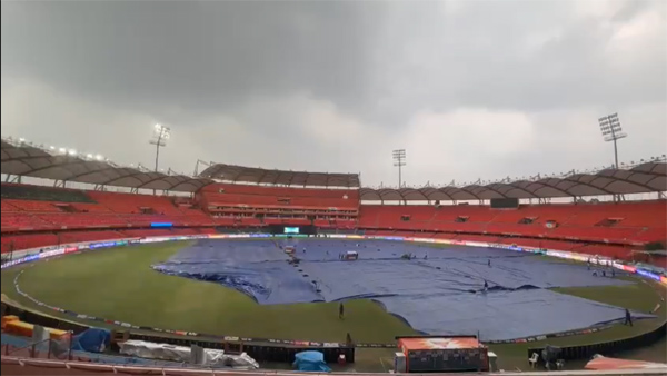 SRH vs GT Match likely to abandoned due to heavy rain in Uppal