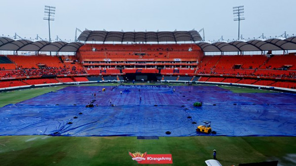 SRH vs GT toss delayed due to wet outfield