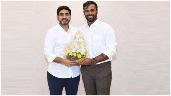 Hanuma Vihari meets AP ministers Nara Lokesh and Pawan Kalyan Hanuma Vihari meets AP ministers Nara Lokesh and Pawan Kalyan