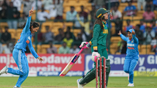 IND vs SA Smriti Mandhana bowls for the first time dismisses Sune Luus for maiden ODI scalp