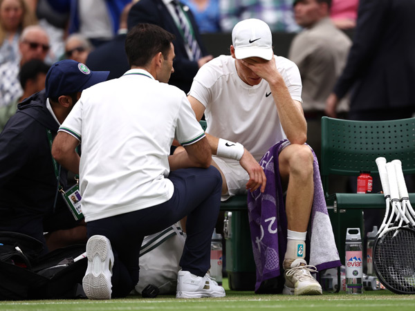 Daniil Medvedev Defeats World No 1 Jannik Sinner in Epic Five-Set Battle to Reach Wimbledon Semi-Finals