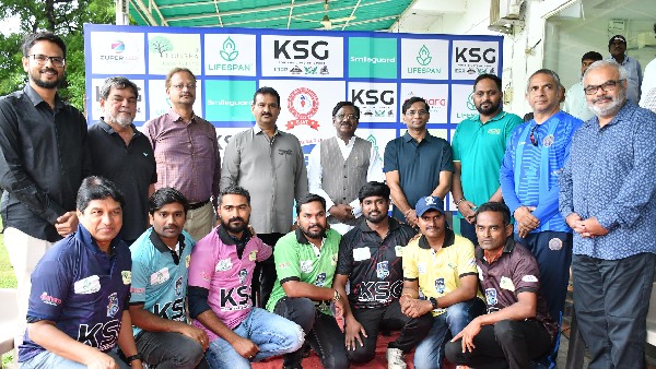 HCA Chief Jagan Mohan Rao and Chennur MLA Vivek Unveiled of JPL jersey s