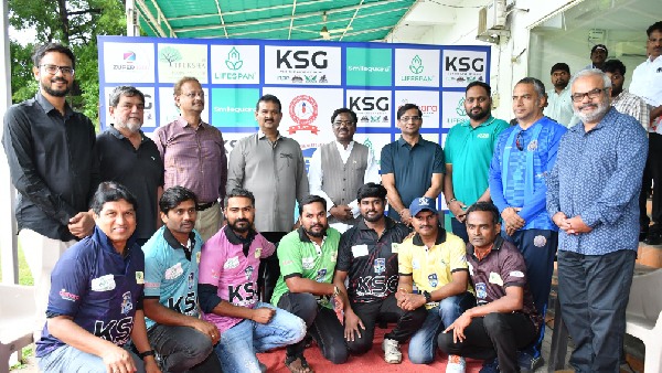 HCA Chief Jagan Mohan Rao and Chennur MLA Vivek Unveiled of JPL jersey s