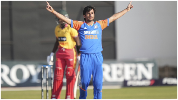 IND vs ZIM Ravi Bishnoi Forces Umpire To Reverse Wide Call Video goes viral IND vs ZIM Ravi Bishnoi Forces Umpire To Reverse Wide Call Video goes viral