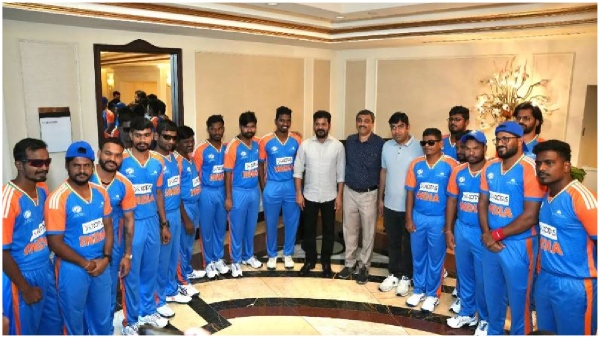 CM Revanth Reddy met Indian blind cricket team in New York during his US visit