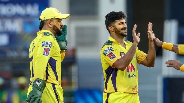 Shardul Thakur says MS Dhoni refuses to spoon-feed bowlers