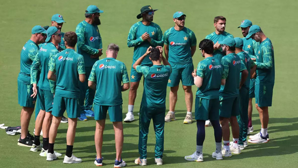 PAK vs BAN Fans slams PCB after Pakistan s international players doing ground staff work