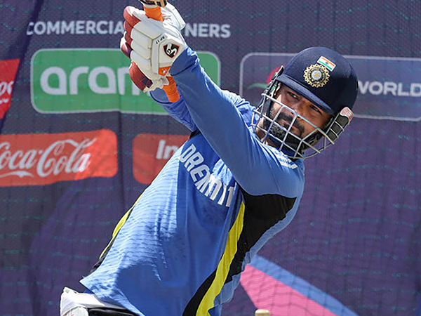 IND vs SL Rohit and Gambhir s Dilemma Choosing Between KL Rahul Shreyas Iyer and Rishabh Pant for ODI Series Against Sri Lanka