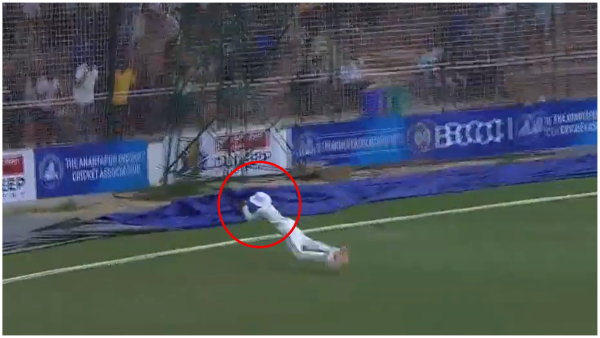 Duleep Trophy 2024 Axar Patel s Heroic 86 Ends as Manav Suthar Takes Stunning Catch