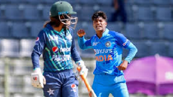 Pakistan won the toss and elected to bat