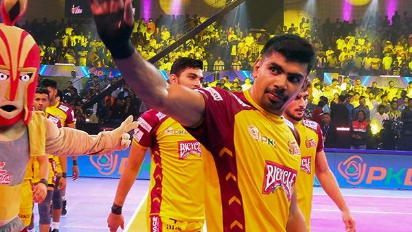 PKL 2024 Telugu Titans Thrash Bengaluru Bulls in Season Opener