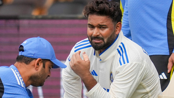 IND vs NZ Rishabh Pant s Hilarious Banter with Washington Sundar After Ajaz Patel s Boundary