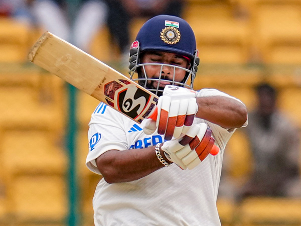 IND vs NZ Injured Rishabh Pant hits his trademark straight sixes video