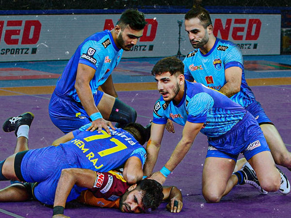 Haryana Steelers Puneri Paltans and Bengal Warriors Gujarat Giants will compete today as part of Pro Kabaddi 2025