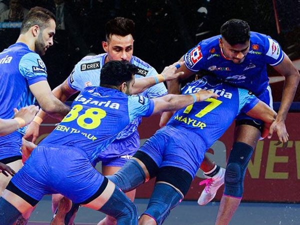Pro Kabaddi League Highlights Maninder and Fazel Shine as Bengal Warriors Dominate Haryana Steelers