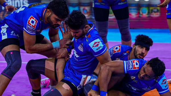 Haryana Steelers Puneri Paltans and Bengal Warriors Gujarat Giants will compete today as part of Pro Kabaddi 2025