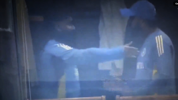 Rohit Sharma caught scolding Rishabh Pant in dressing room during IND vs NZ 3rd Test Video Rohit Sharma caught scolding Rishabh Pant in dressing room during IND vs NZ 3rd Test Video