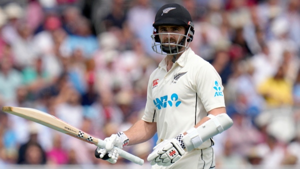 NZ vs ENG Kane Williamson kicks ball onto stumps in bizarre dismissal in 3rd Test Video NZ vs ENG Kane Williamson kicks ball onto stumps in bizarre dismissal in 3rd Test Video