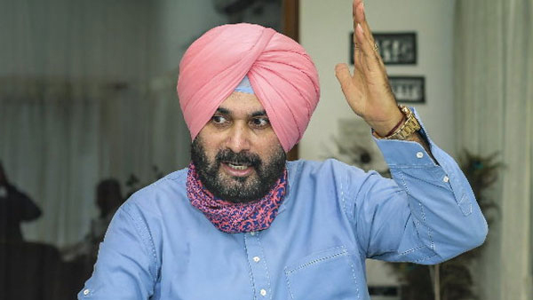 Navjot Singh Sidhu urges ICC to impose strict punishment on Travis Head Navjot Singh Sidhu urges ICC to impose strict punishment on Travis Head