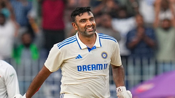 Sunil Gavaskar Criticises R Ashwin For Retiring During Australia Series