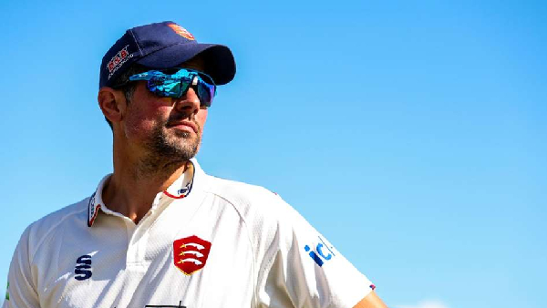 Alastair Cook hails Yashasvi Jaiswal for sledging Mitchell Starc in Perth Test