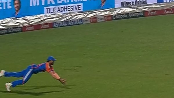 IND vs ENG Nitish Kumar Reddy takes brilliant catch to dismiss Jos Buttler in 1st T20I