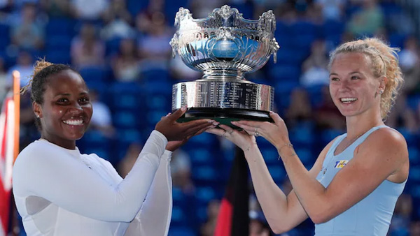 Australian Open 2025 Top seeds Siniakova Townsend wons women s doubles title Australian Open 2025 Top seeds Siniakova Townsend wons women s doubles title