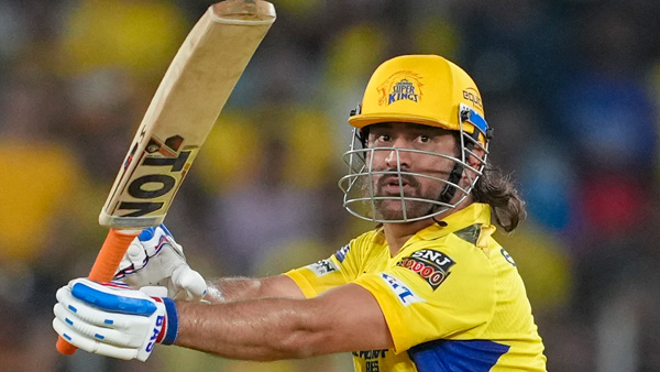 CSK player Dhoni uses new bat with less weight for IPL 2025