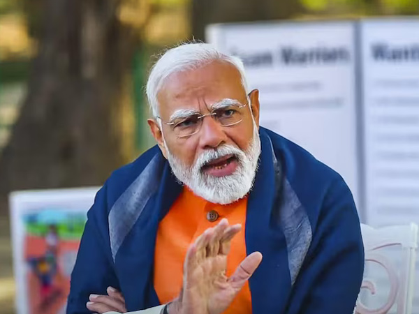 PM Narendra Modi says students to focus on learning likely batsmen focus on ball in stadium