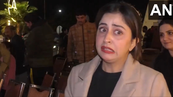 IND vs PAK Pakistani Girl in Tears After Pakistan s Loss Video Goes Viral