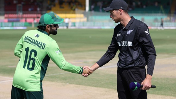 Reasons for Pakistan s Defeat against New Zealand in Champions Trophy 2025