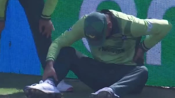 Big Blow for Pakistan in the First Over key player Fakhar Zaman gets injured