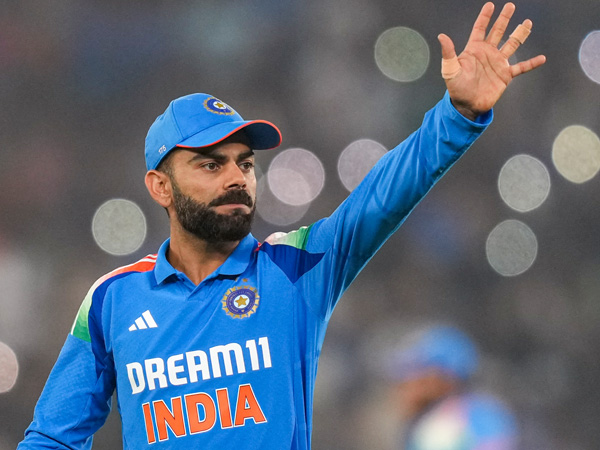 Virat Kohli needs 15 runs to complete 14 000 runs in ODIs Will he Achieve Against Pakistan