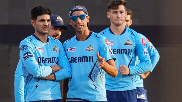 Gujarat Titans Coach Ashish Nehra Loses His Temper During IPL 2025 Match