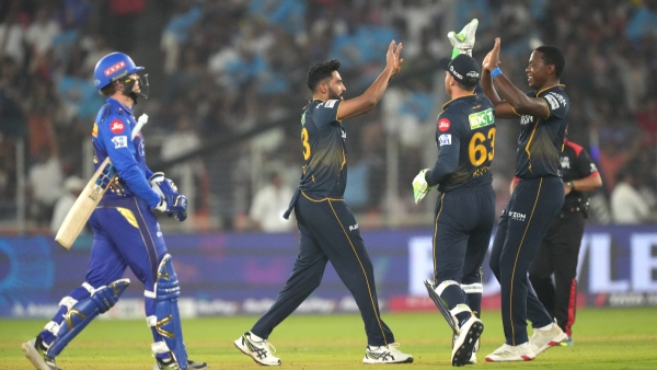 GT vs MI IPL 2025 Mohammed Siraj and Prasidh Krishna helps Gujarat beat Mumbai