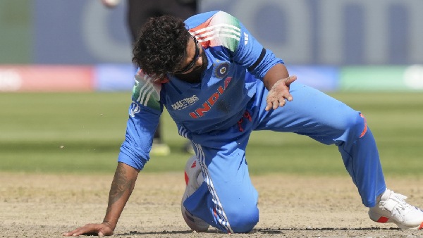 Umpire behaviour with jadeja gill goes Something wrong in aus vs ind semifinal champions trophy 2025